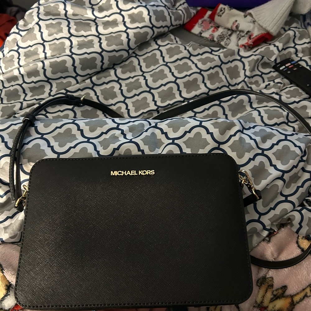 Michael Kors Elegant Black Crossbody Bag